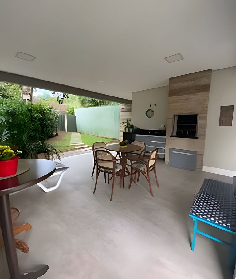 Cozy House with 3 Suites in Glória – Joinville