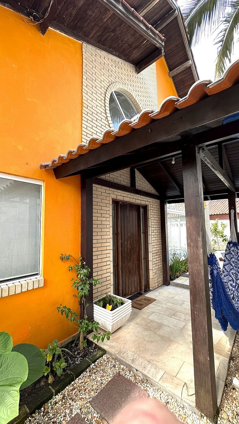 House with Pool near Ferris Wheel – Balneário Camboriú