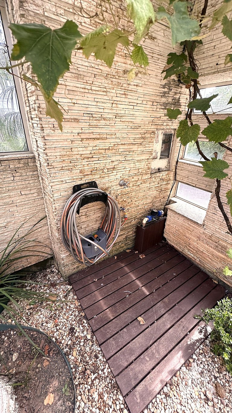 Casa con piscina cerca de la Rueda – Balneário Camboriú