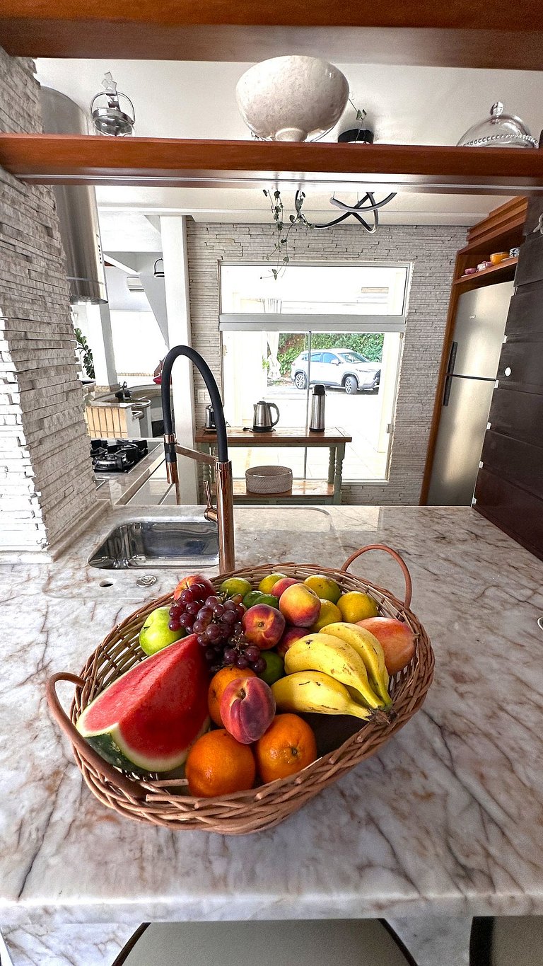 Casa con piscina cerca de la Rueda – Balneário Camboriú