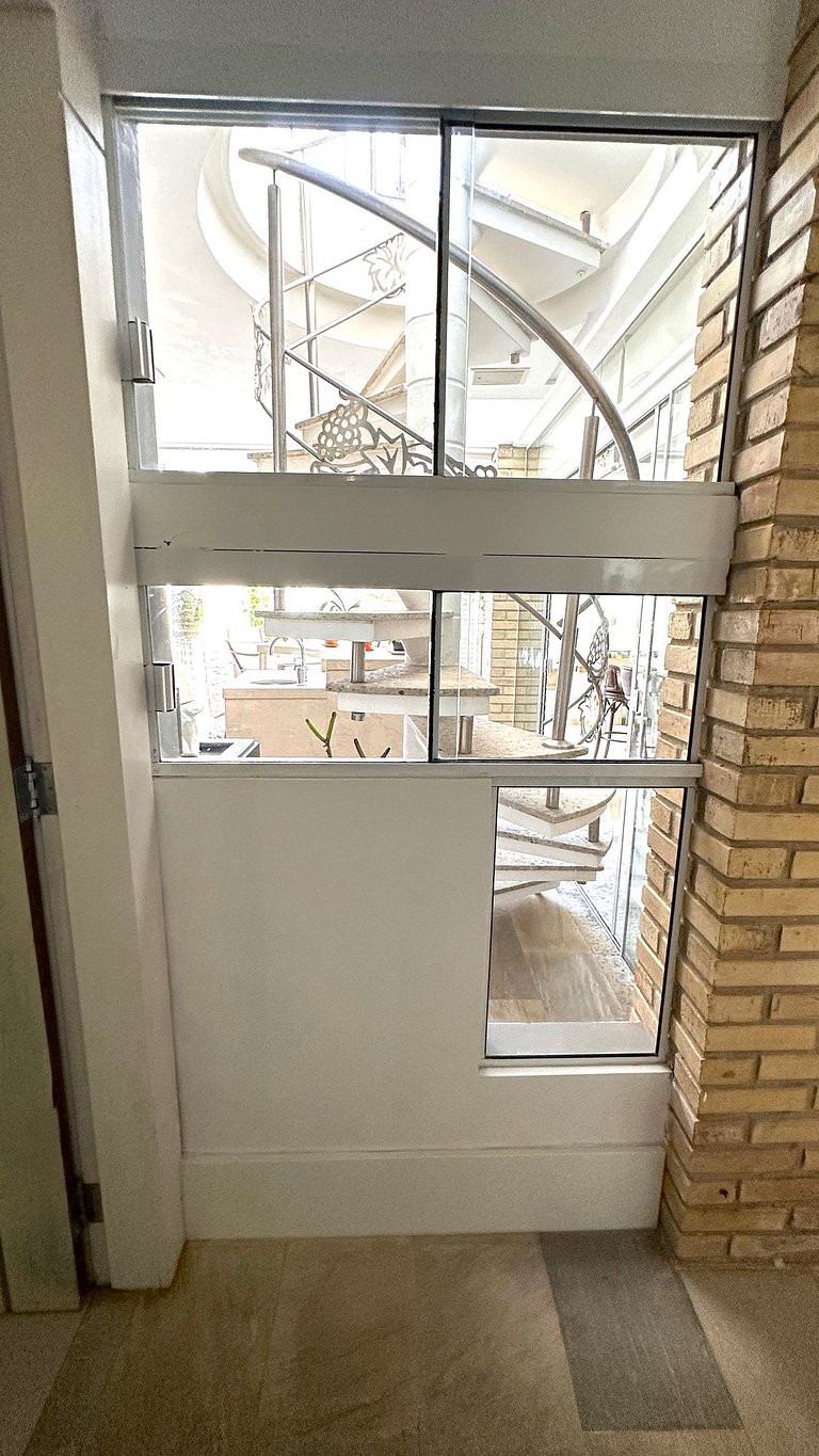 Casa con piscina cerca de la Rueda – Balneário Camboriú