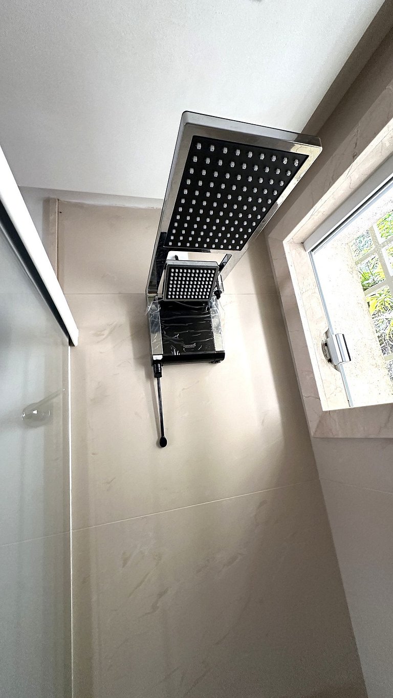 Casa con piscina cerca de la Rueda – Balneário Camboriú
