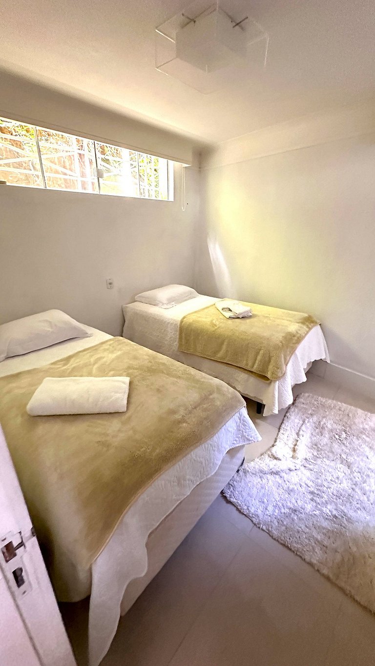 Casa con piscina cerca de la Rueda – Balneário Camboriú