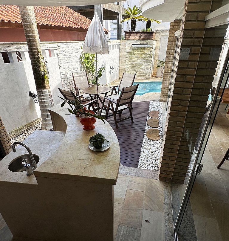 Casa con piscina cerca de la Rueda – Balneário Camboriú