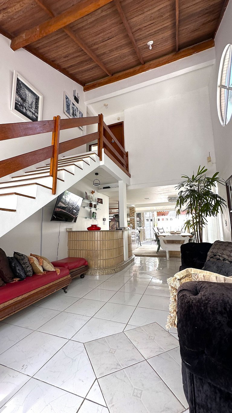 Casa con piscina cerca de la Rueda – Balneário Camboriú
