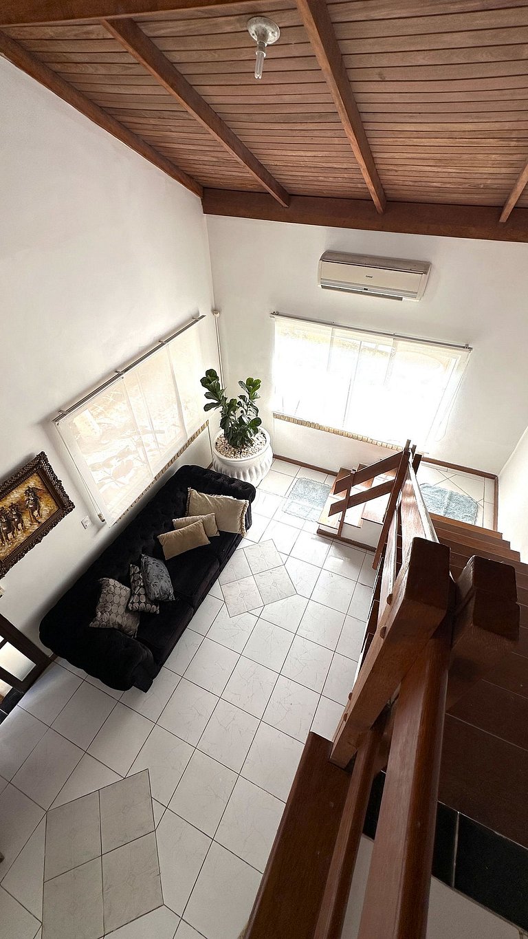 House with Pool near Ferris Wheel – Balneário Camboriú