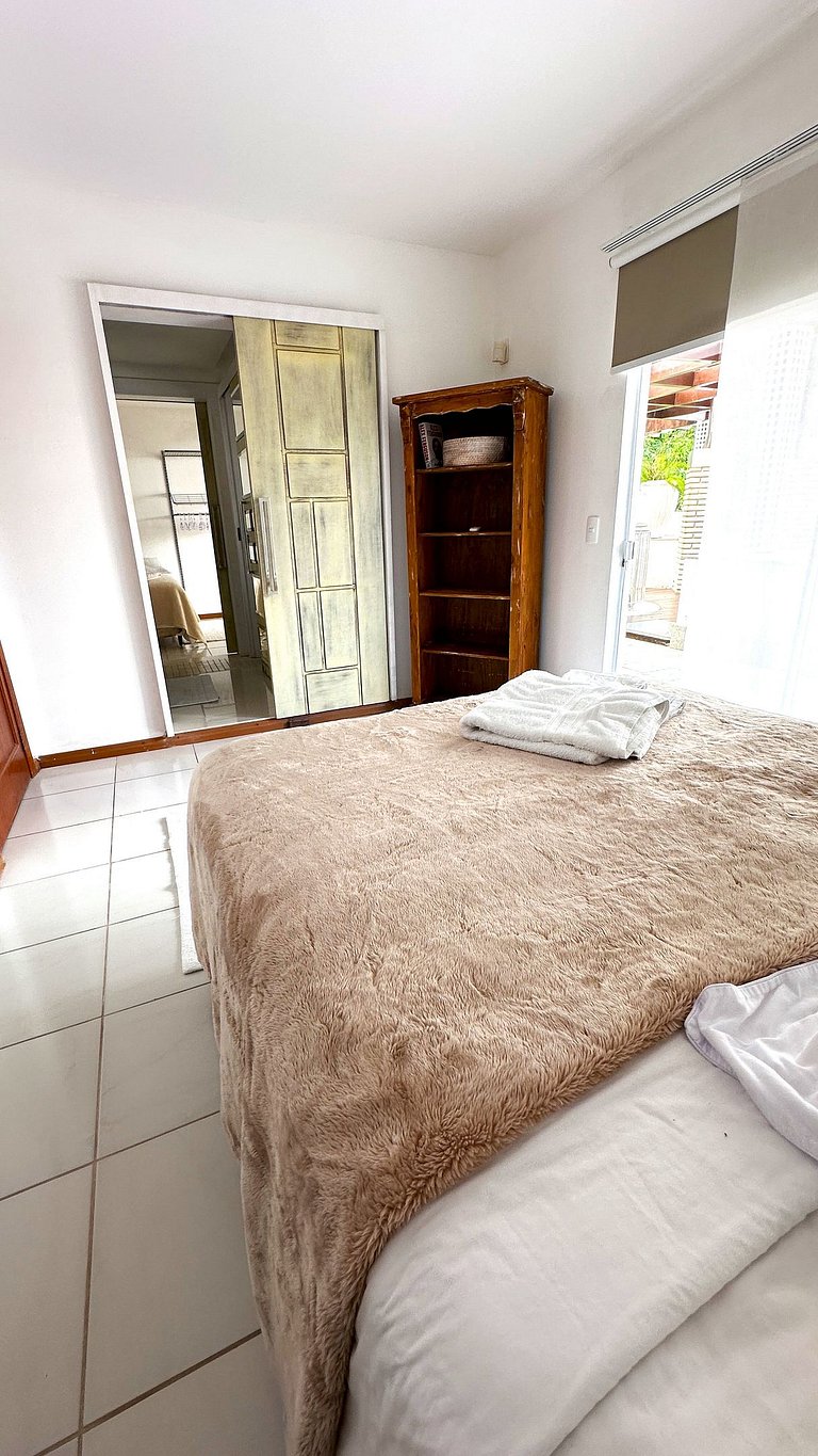 Casa con piscina cerca de la Rueda – Balneário Camboriú