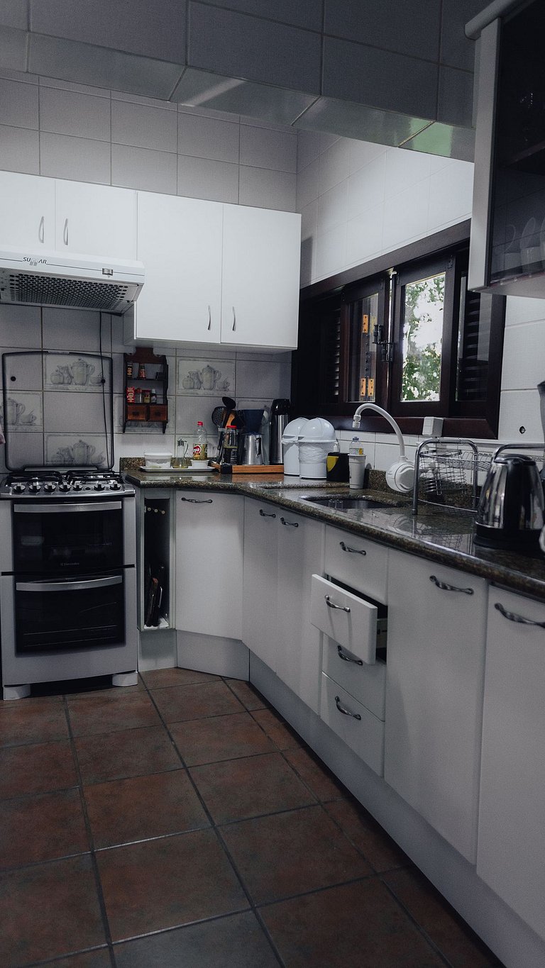 Casa dos Pássaros: Espaço e Conforto em Campo Alegre
