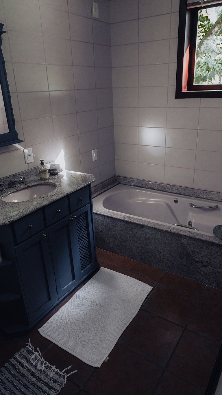 Bird House: Space & Comfort in Campo Alegre