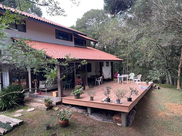 Bird House: Space & Comfort in Campo Alegre