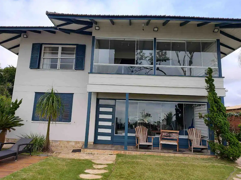 Casa frente al mar c/ piscina cerca de Beto Carrero
