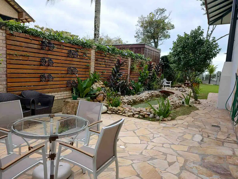 Beachfront House w/ Pool Near Beto Carrero – Penha