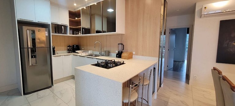 Luxury Apartment with Ocean View – Brava Arts