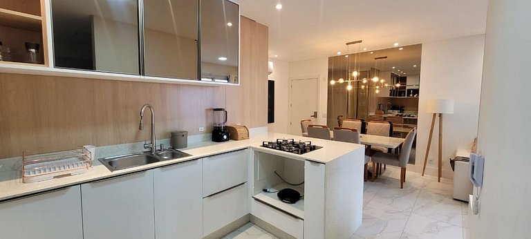 Luxury Apartment with Ocean View – Brava Arts