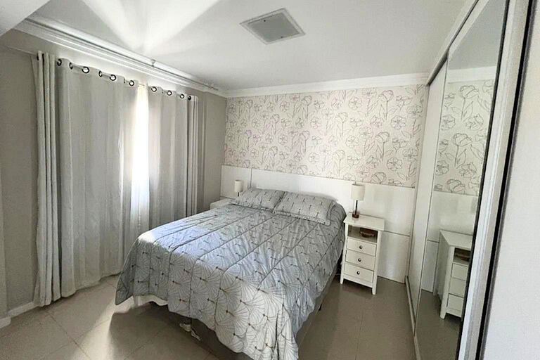 CURTA! 160 - Apartamento Amplo e ideal, 3Qt , Perto do Mar