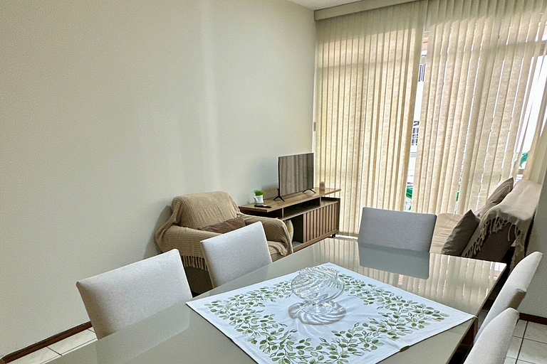 Cozy apartment downtown, near the beach