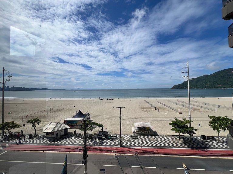 Beachfront Apartment in Barra Sul – Balneário Camboriú