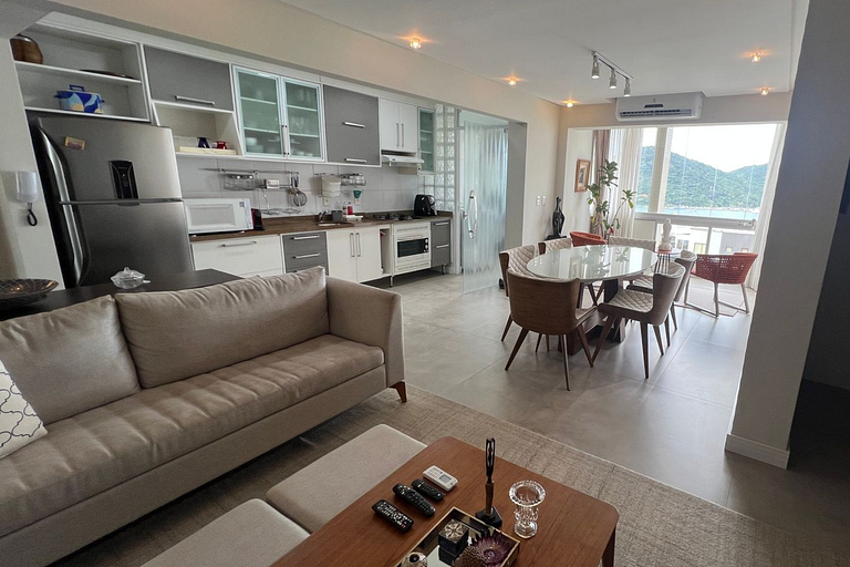 Vacation rental: 2-bedroom apartment with sea view