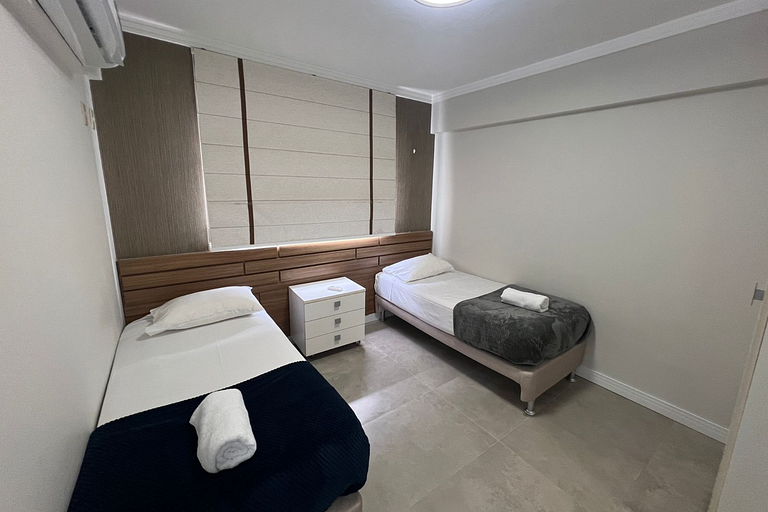 Vacation rental: 2-bedroom apartment with sea view
