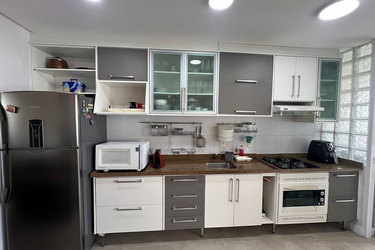 Vacation rental: 2-bedroom apartment with sea view