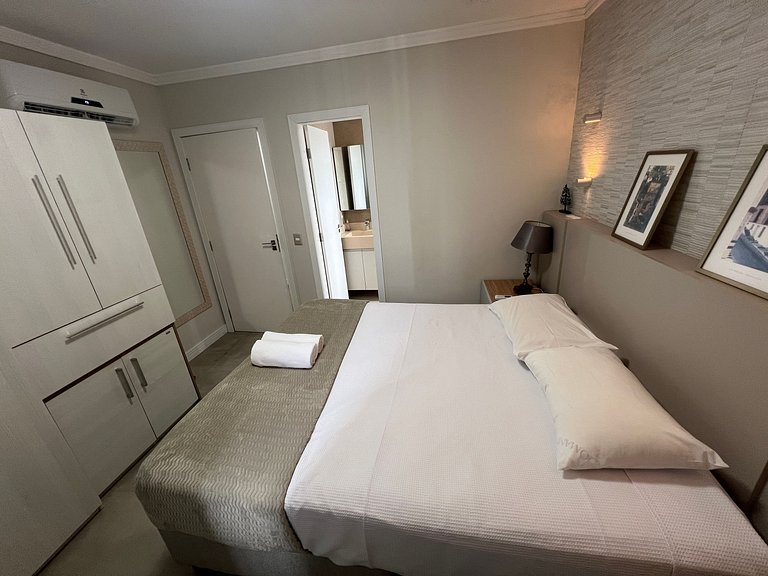 Vacation rental: 2-bedroom apartment with sea view