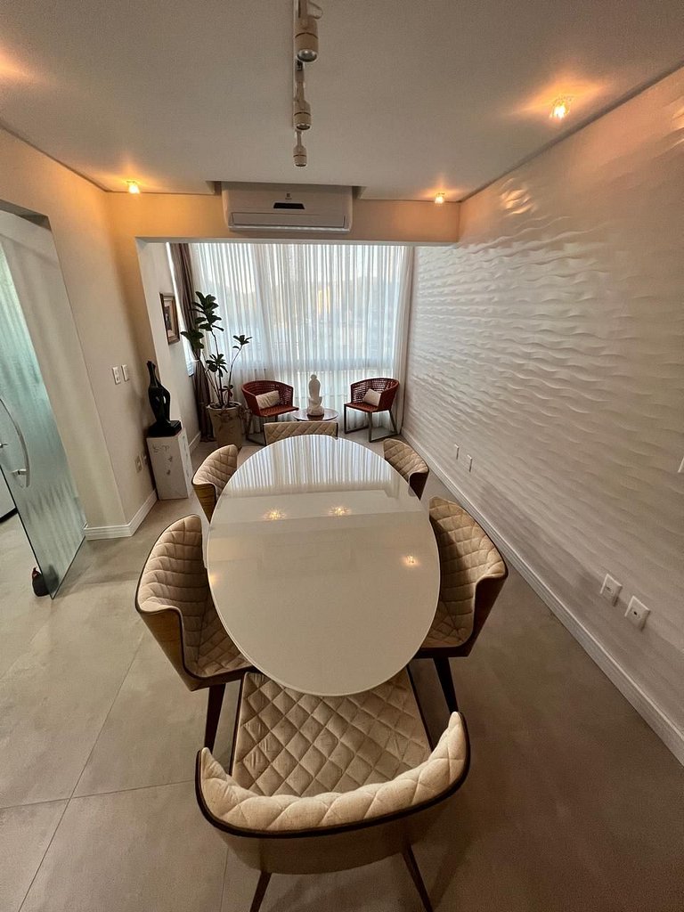 Vacation rental: 2-bedroom apartment with sea view