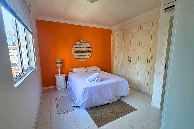 CURTA! Apartment 131 | 2 Suites | Barbecue | BC