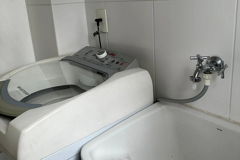 CURTA! Apartment 131 | 2 Suites | Barbecue | BC