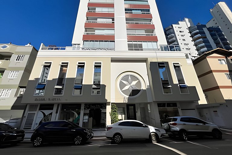 Sacada Churrasqueira| Central 2 Suítes |CURTA131