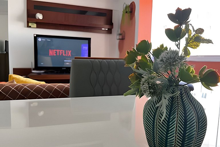 CURTA! |197| Apê Central 2 Quartos | 150m Praia