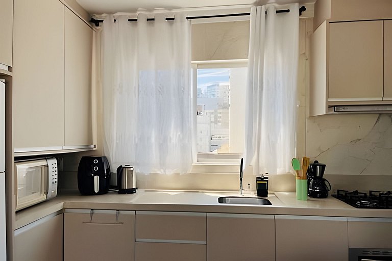 CURTA! |197| Apê Central 2 Quartos | 150m Praia