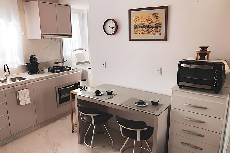 CURTA! |197| Apê Central 2 Quartos | 150m Praia