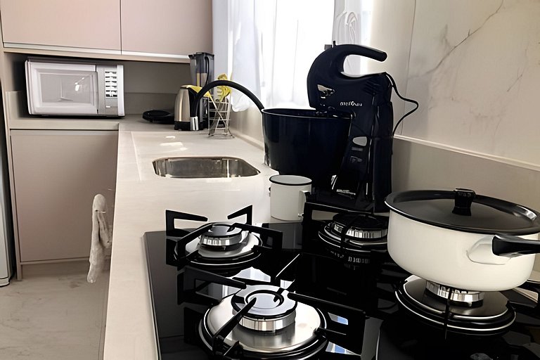 CURTA! |197| Apê Central 2 Quartos | 150m Praia