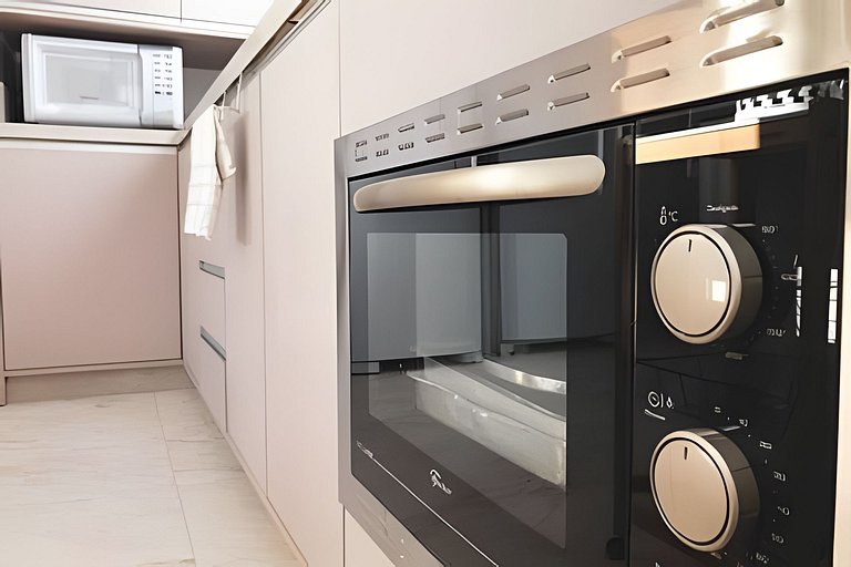 CURTA! |197| Apê Central 2 Quartos | 150m Praia