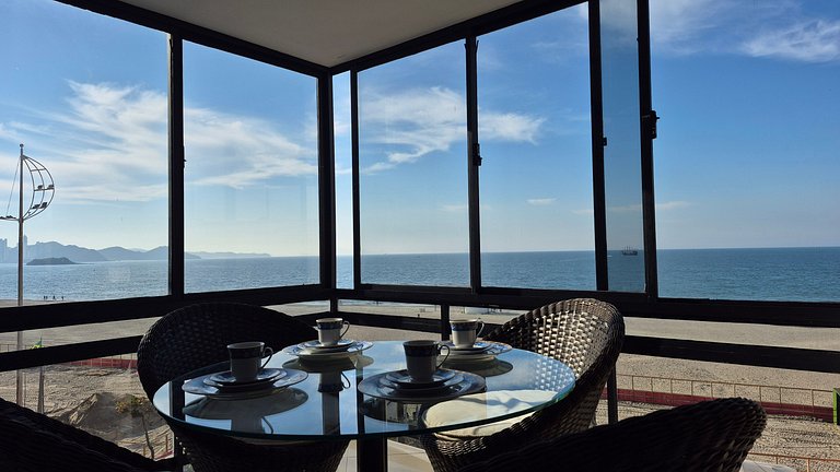 CURTA!|134| Frente Mar |2 Q |Vista Incrível