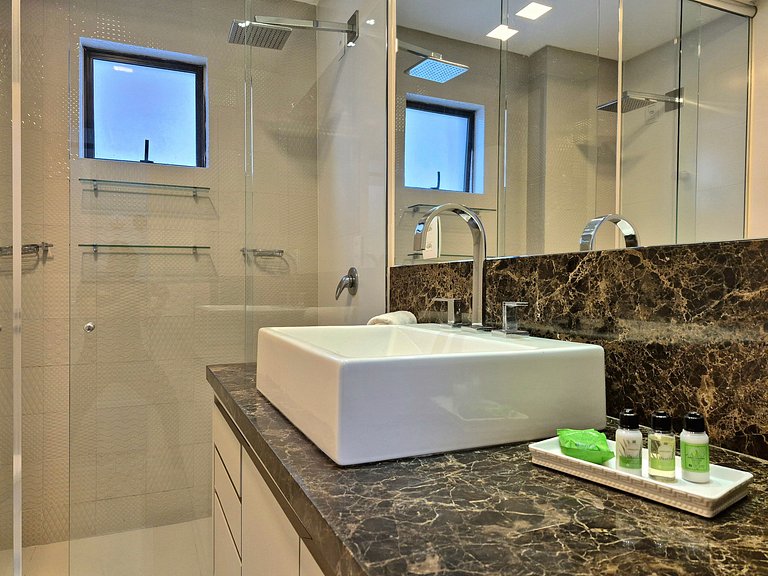 Vista Panorâmica| Elegante 3 Suítes |CURTA173