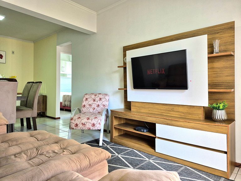 CURTA! |208| 2Q Quadra Mar no Centro de BC