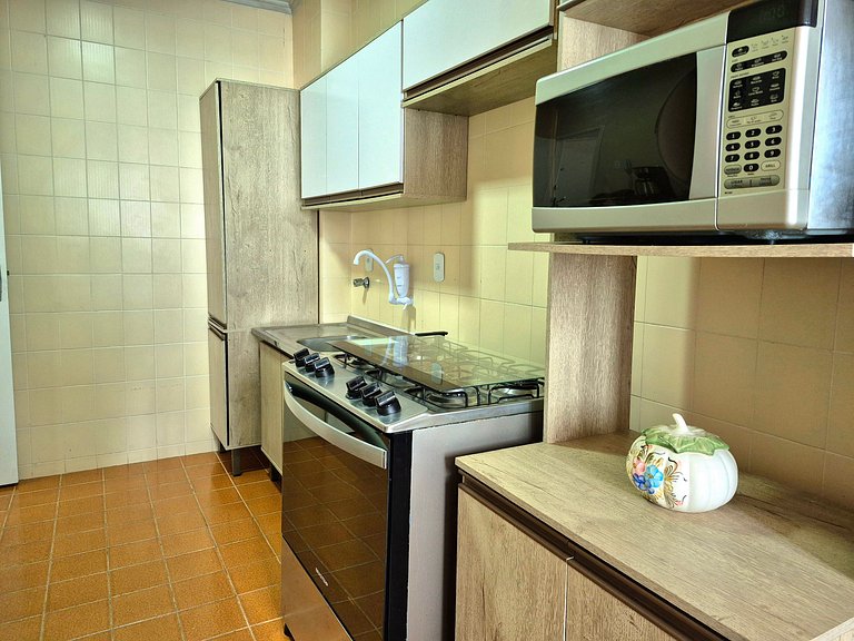 CURTA! |208| 2Q Quadra Mar no Centro de BC