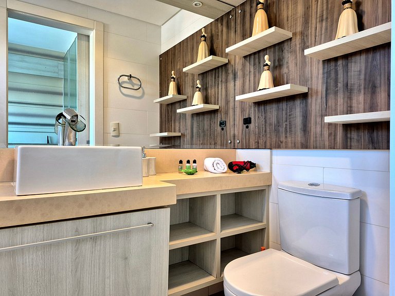 Belleville 2 Suítes Praia & Aquarium |CURTA190