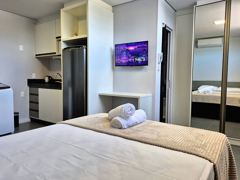 Loft Completo & Funcional na Barra BC |CURTA209