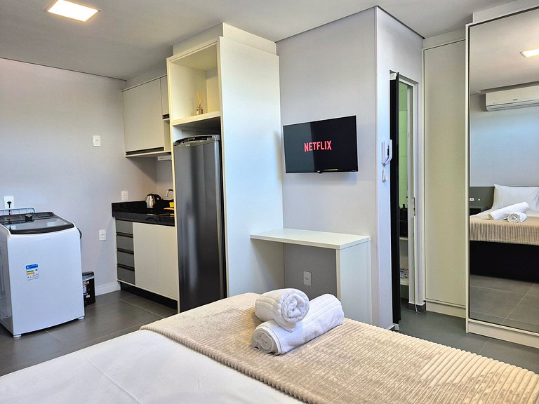 Loft Completo & Funcional na Barra BC |CURTA209