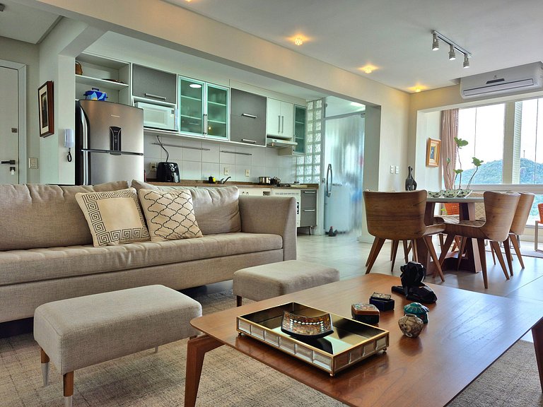 Charmoso Frente Mar Barra Sul |2 Quartos |CURTA163