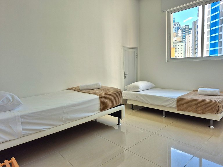 2 Vagas Espaçoso 3 Quartos Churrasqueira |CURTA167