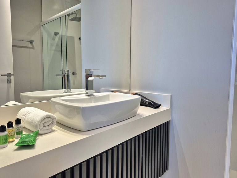 CURTA |149| Vista Mar 2 Suítes | Brava Arts