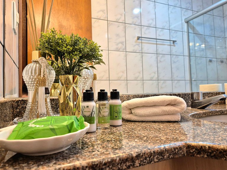 LIKE! | 210 | 3 Bedrooms | Gourmet Balcony | Downtown