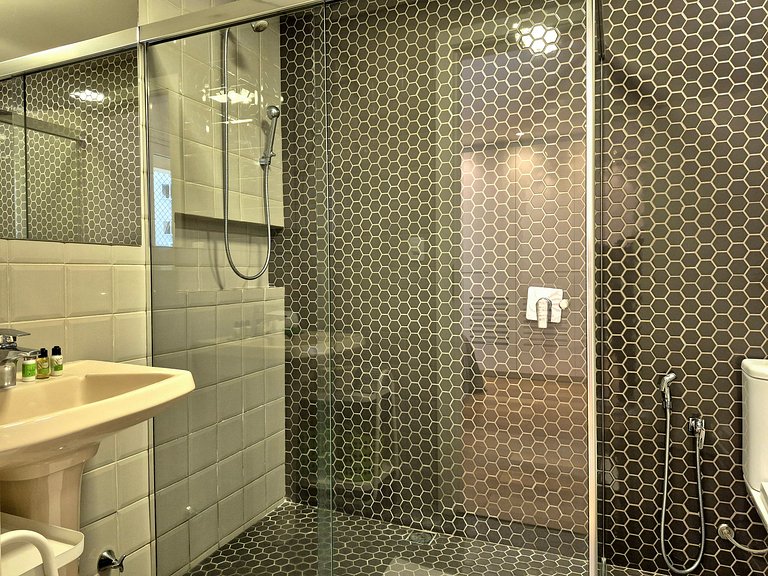 Elegante 4 Suítes | Quadra & Vista Mar |CURTA211