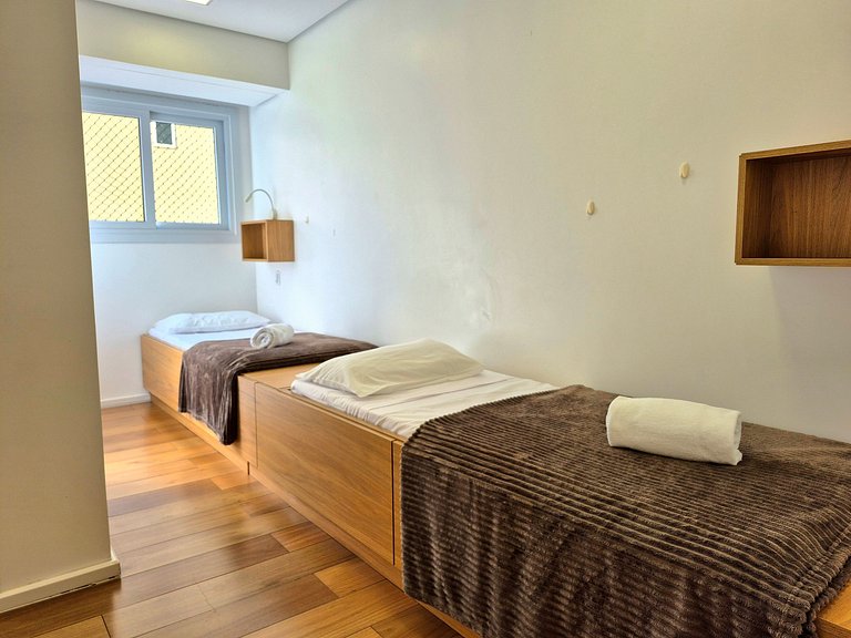 Elegante 4 Suítes | Quadra & Vista Mar |CURTA211