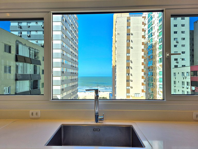 CURTA!|211| Elegante 4 Suítes | Quadra & Vista Mar