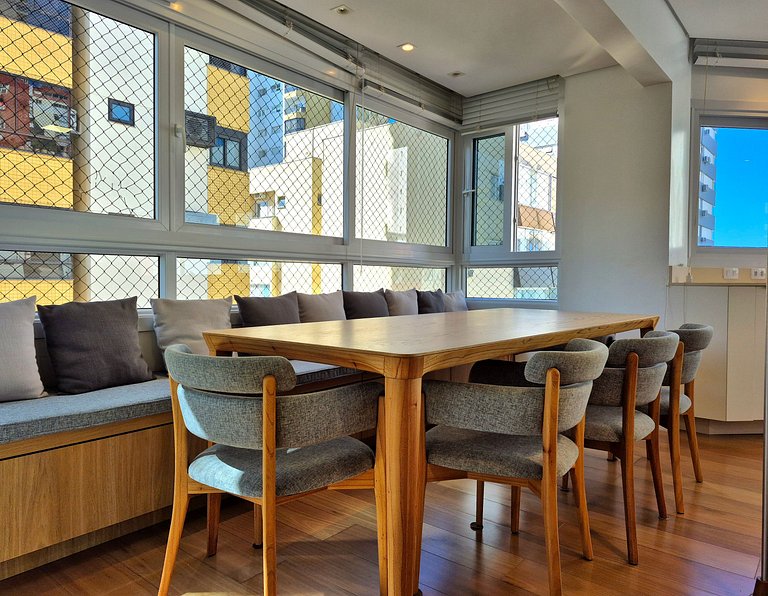 Elegante 4 Suítes | Quadra & Vista Mar |CURTA211