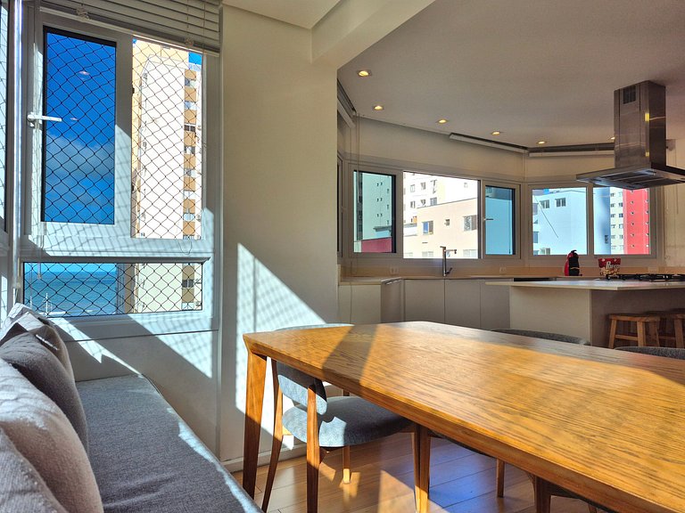 Elegante 4 Suítes | Quadra & Vista Mar |CURTA211